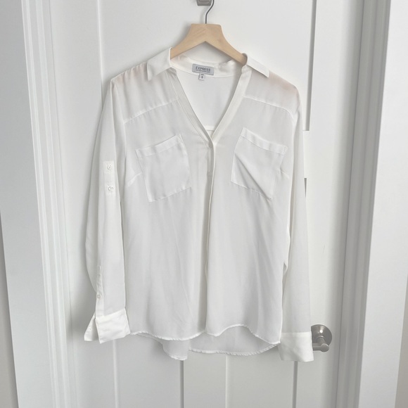 Express Pure White Button Up Blouse Size Medium - Picture 2 of 7